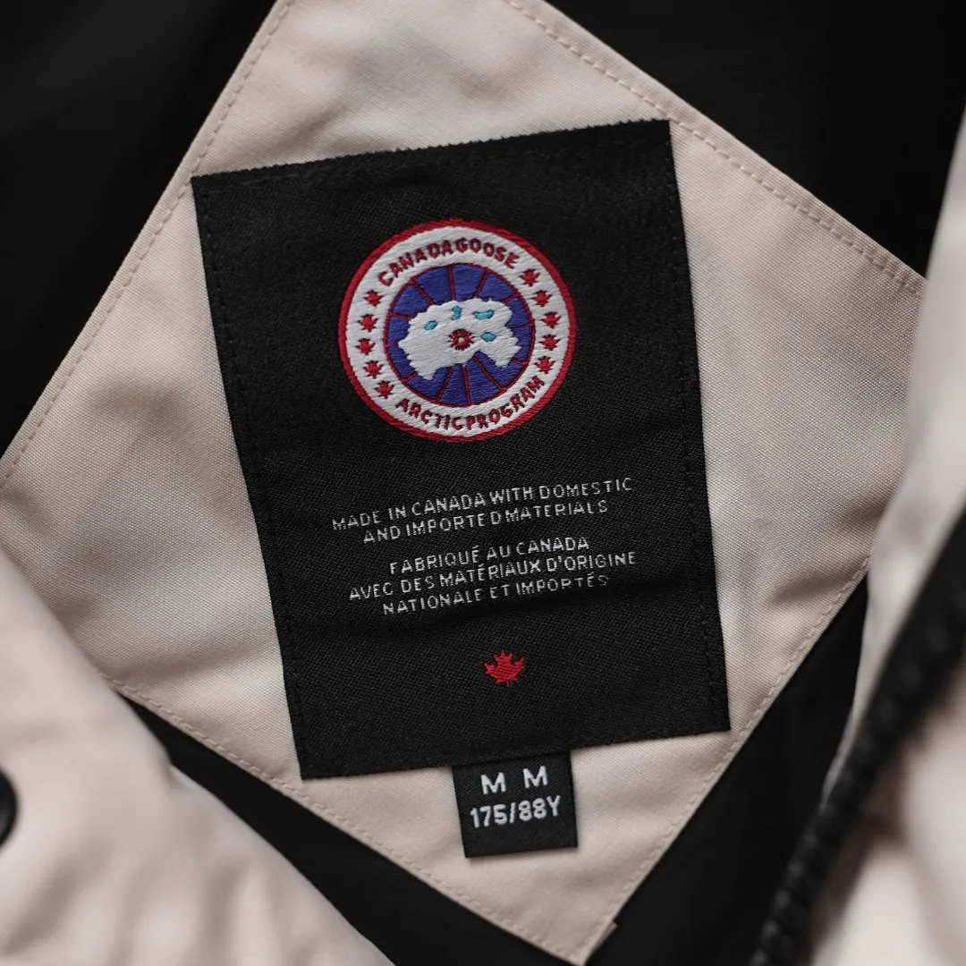 CANADA GOOSE 4154Classic ： Cream White Size：XS-XXL